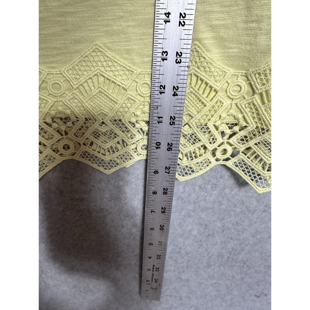 Chico's Top Shirt Womens Size 2 Pale Soft Lime Slub Lace Hem Tee Knit NEW - Picture 6 of 6